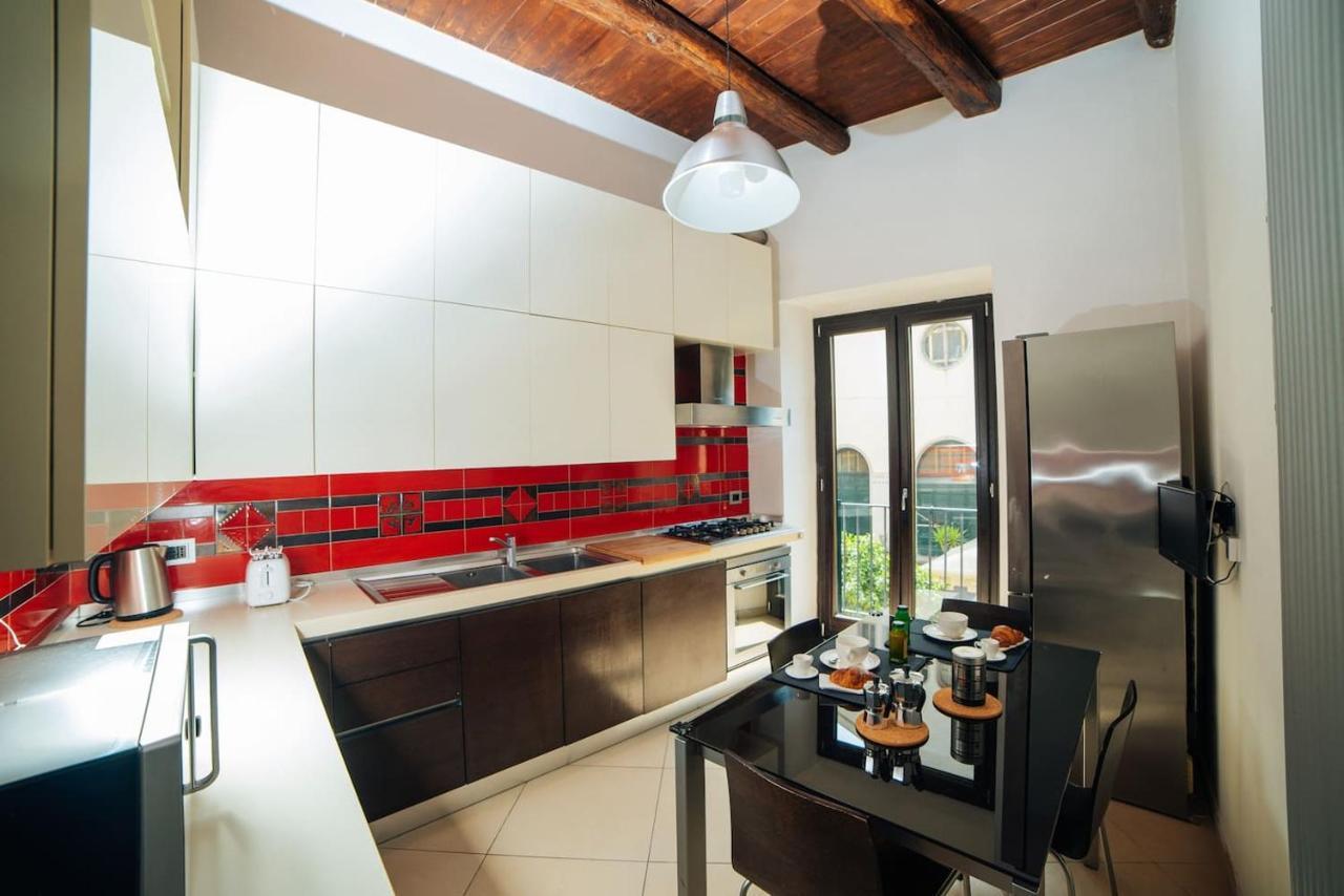Ferienwohnung Domus Gisulfo Salerno Exterior foto